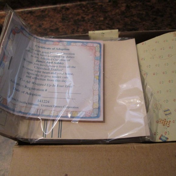 Jamie and Ashley - Cherished Teddies - Picture 7 of 8